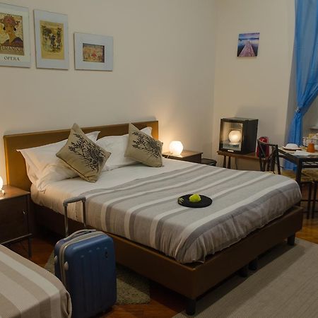 Living Rome Ottaviano B&B エクステリア 写真