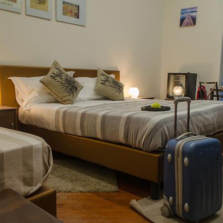 Living Rome Ottaviano B&B エクステリア 写真