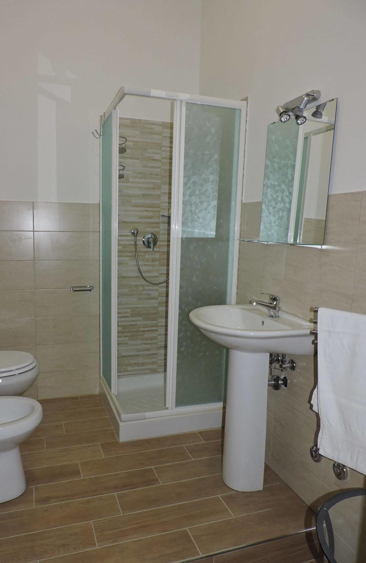 Living Rome Ottaviano B&B エクステリア 写真