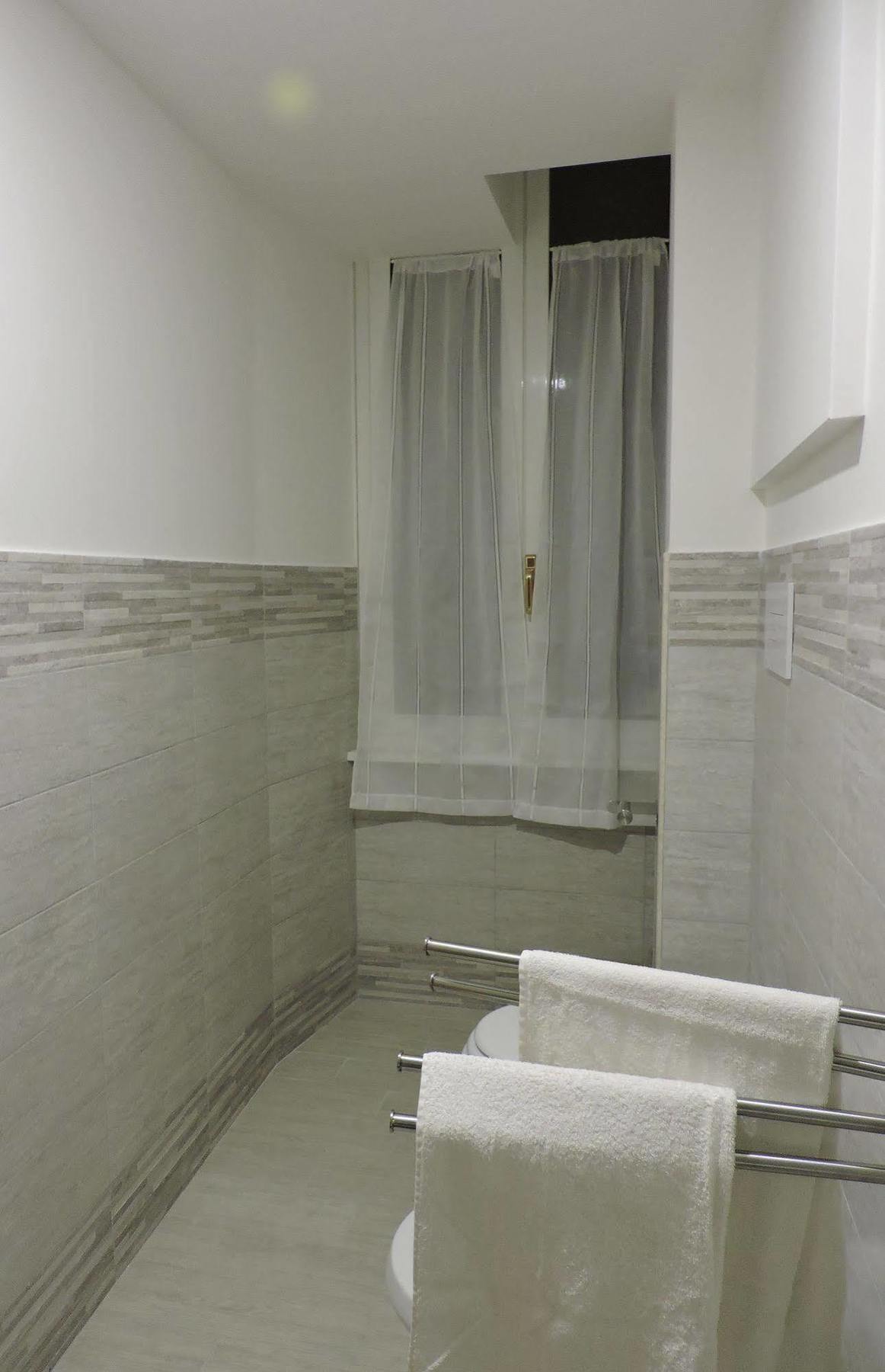Living Rome Ottaviano B&B エクステリア 写真